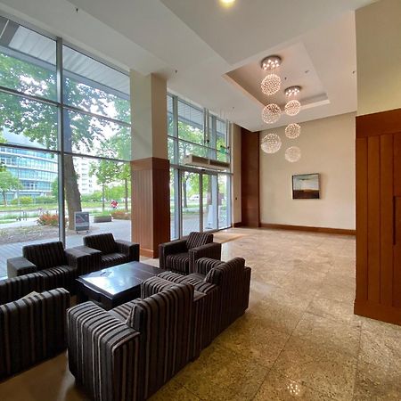 Two Rooms Apartment Triton Park Varsovia Exterior foto