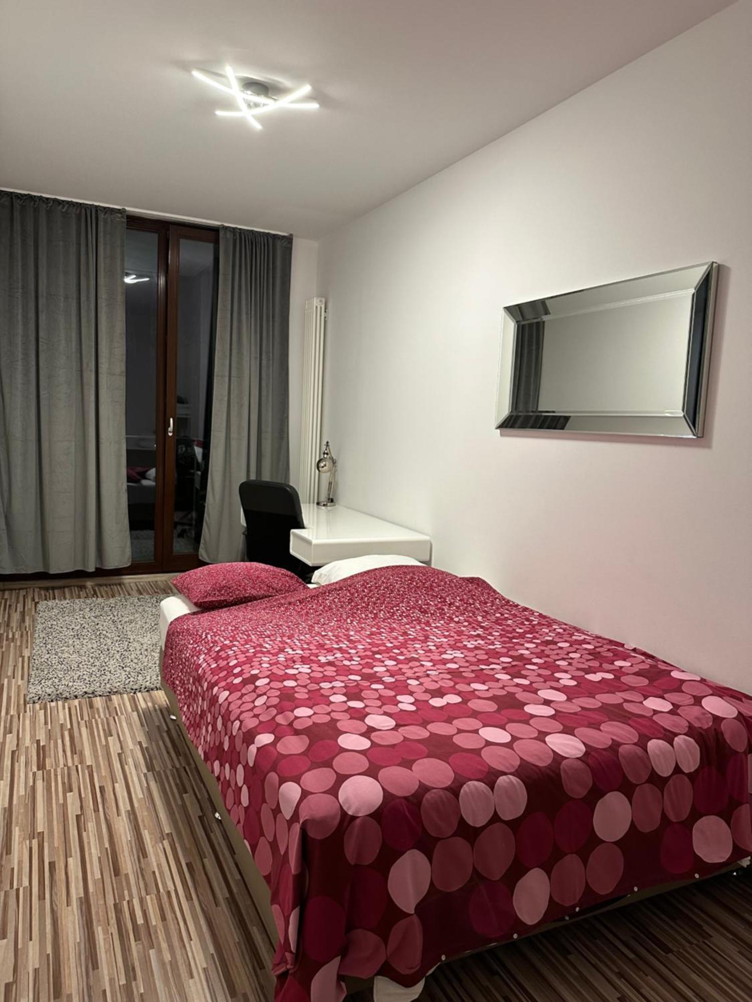 Two Rooms Apartment Triton Park Varsovia Exterior foto
