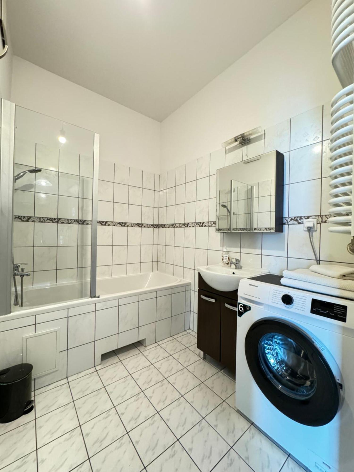 Two Rooms Apartment Triton Park Varsovia Exterior foto