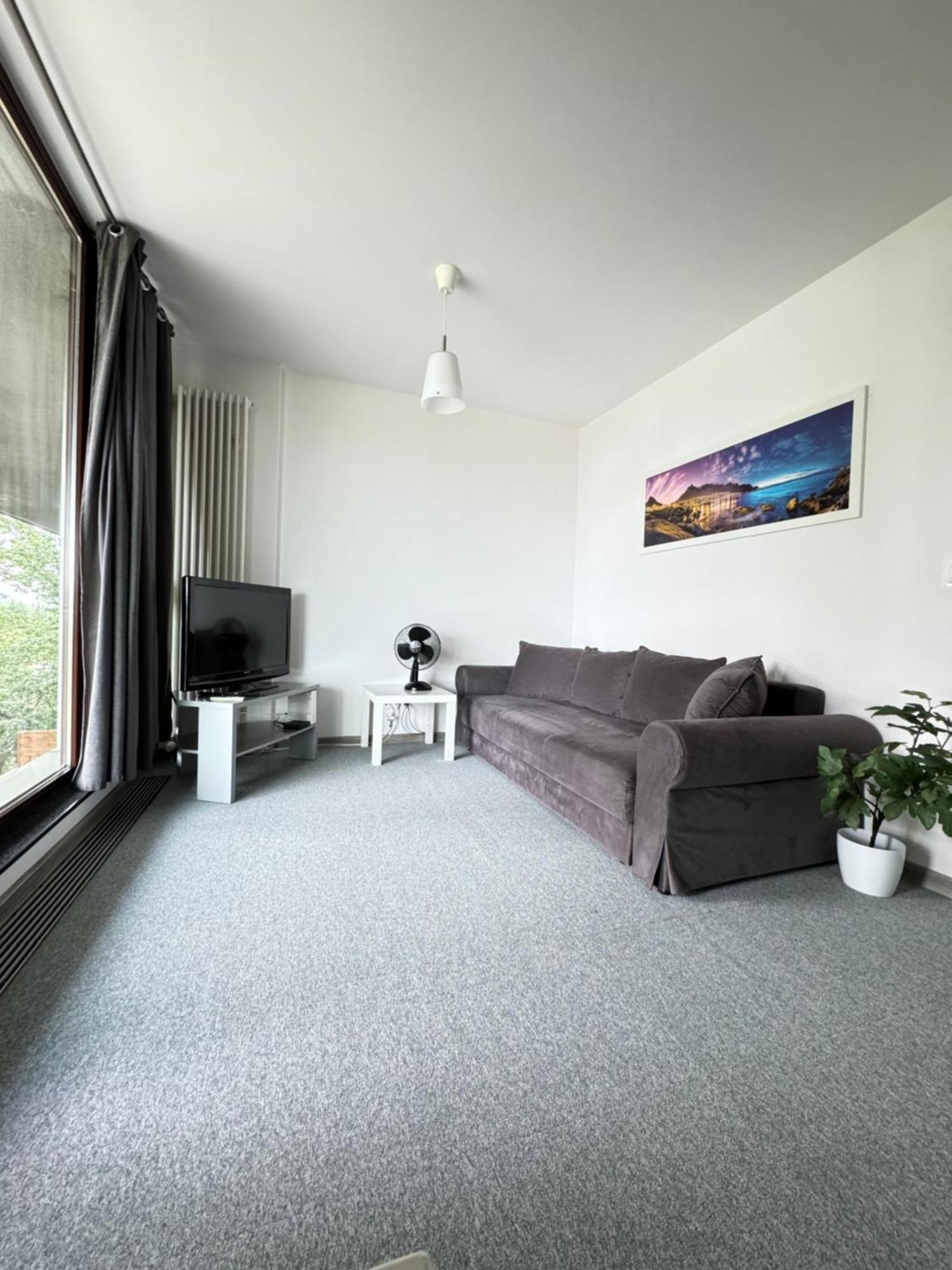 Two Rooms Apartment Triton Park Varsovia Exterior foto