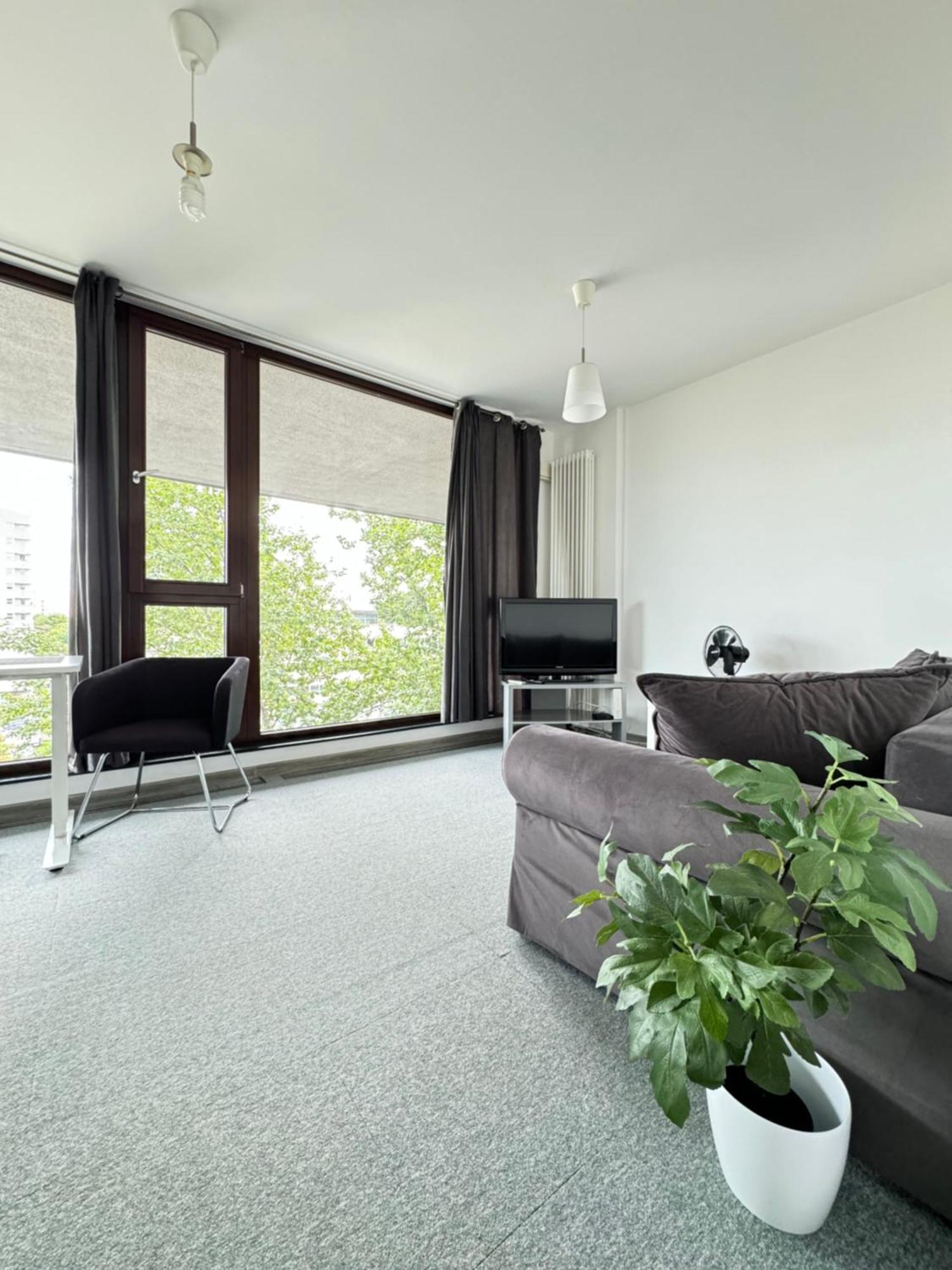 Two Rooms Apartment Triton Park Varsovia Exterior foto
